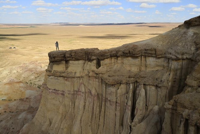 Majestic Gobi Desert with overnight in Terelj NP (incl. Chinggis Khan Statue) - The Practical Side: Transport, Price, and Comfort