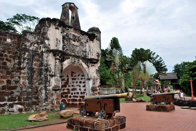 Malacca Historical and Heritage Tour with Professional Tour Guide - Authentic Moments and Useful Details