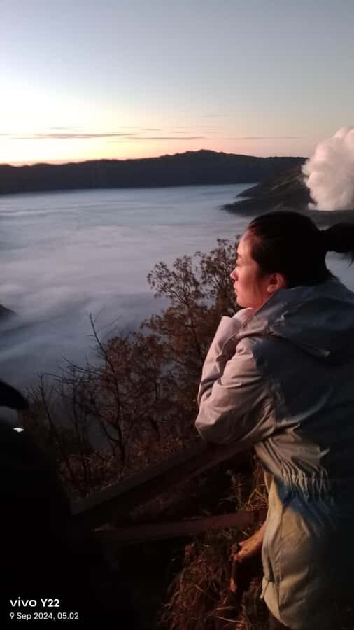 Malang: Bromo Sunrise & Jodipan Colorful Village Tour - 4WD Jeep Ride Through Mountain Terrain