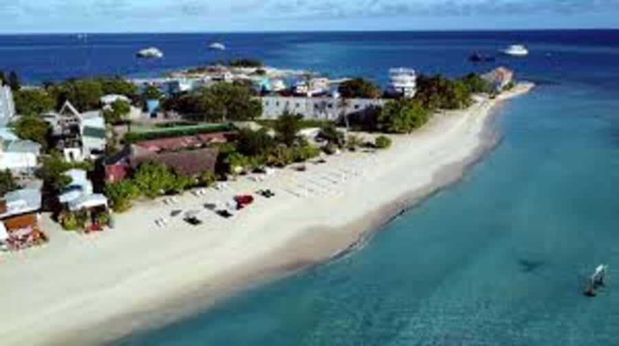 Maldives: Gulhi Island Day Trip with Lunch and Snorkeling - Exploring Gulhi Island: A Local Paradise  