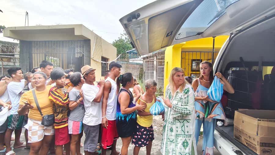 Manila: Community Immersion Tour with hotel pick up & drop - Discovering Manila’s Resilient Spirit