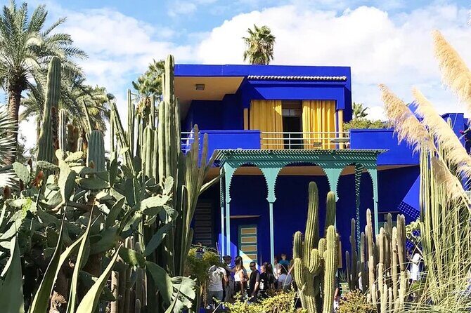 Marrakech City: Private half Day Sightseeing Tour - Transport and Tour Experience