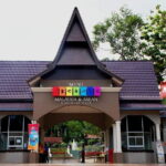 Melaka Full-Day Trip From Kuala Lumpur - The Experience and Logistics