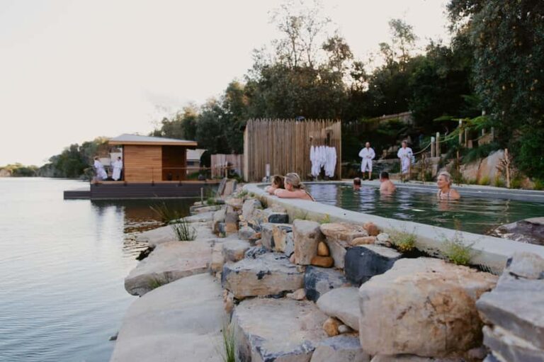 Metung: Hot Springs Revive Bathing - Practical Details and Visitor Experience