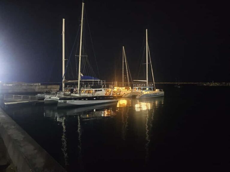 Mirissa: Stargazing Yacht Cruise with Dinner and Wine - The Cruise Itself: Sailing Under the Stars