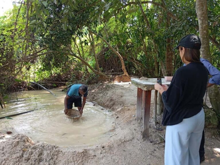 Moonstone Mine Tour with Museum Visit in Galle - Why This Tour Works