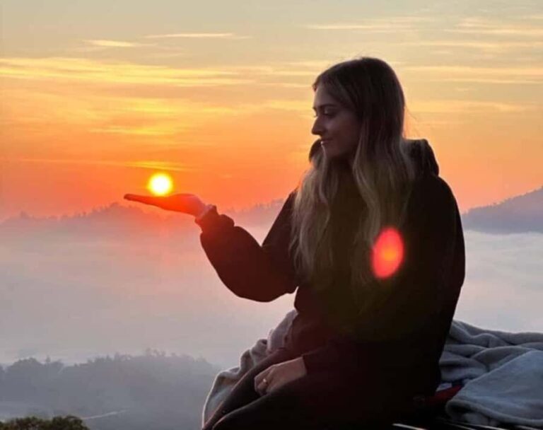 Mount Batur Jeep Sunrise Experience with Local Geopark Guide - What to Expect During the Tour