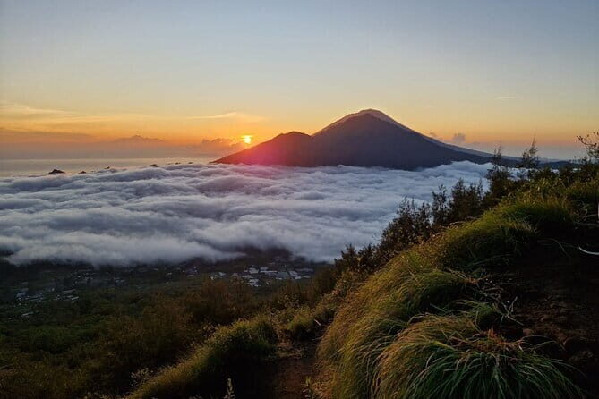 Mount Batur Sunrise Trekking with Optional Hot Spring - Why Choose the Mount Batur Sunrise Trekking Tour?