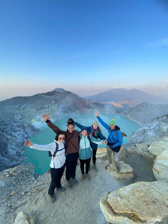 Mount Ijen and Mount Bromo 3 Days Tour with Malang Stay - Authentic Experiences and Insights from Reviews