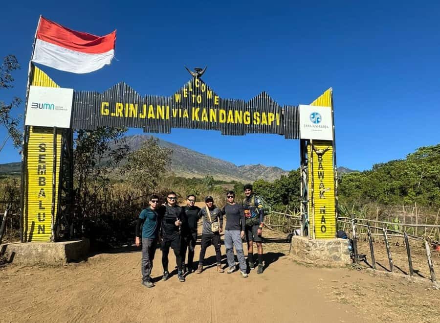 Mount Rinjani 3D_2N Trek Via Sembalun to Torean - What Makes This Trek Stand Out