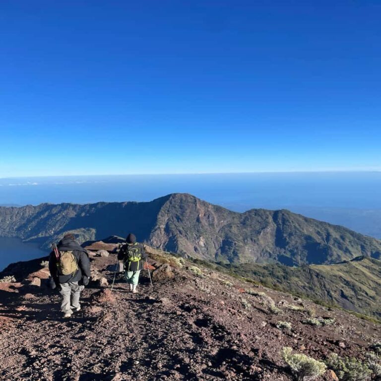 Mount Rinjani Trekking 2D/1N Summit With Smal Group Max 6 Pp - Reaching the Crater Rim: A Viewpoint Like No Other