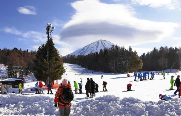 Mt. Fuji Skiing Experience- YETI Ski Resort & Onsen Day Trip - A Closer Look at the Experience