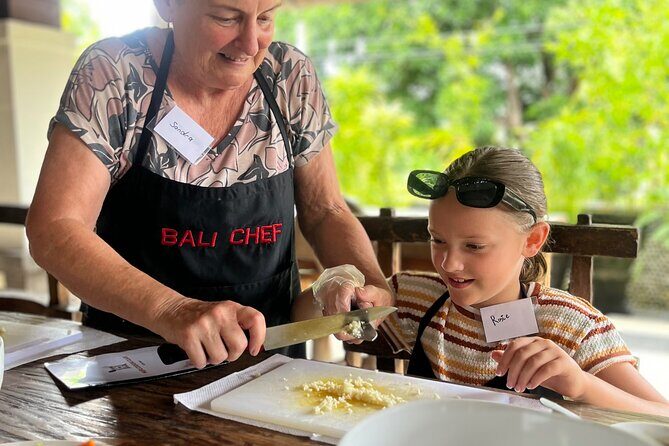 Mufu Rendang Cooking Class Kuta - Who Will Love This Experience?
