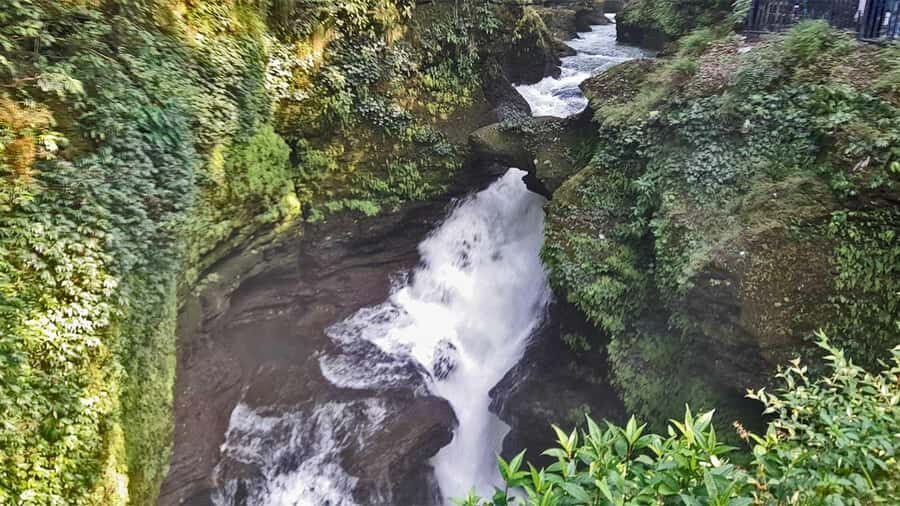 Muktinath Helicopter Tour with Pashupatinath and Janakpur - What Sets This Tour Apart?