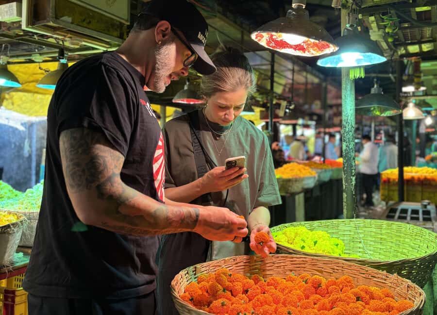 Mumbai Authentic Walking Tour  Choose Your Route - Itinerary Breakdown and Experience Details