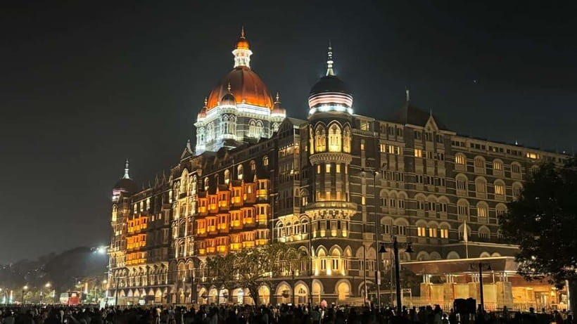 Mumbai By Night: Lights & Luminance - An In-Depth Look at the “Mumbai By Night: Lights & Luminance” Tour
