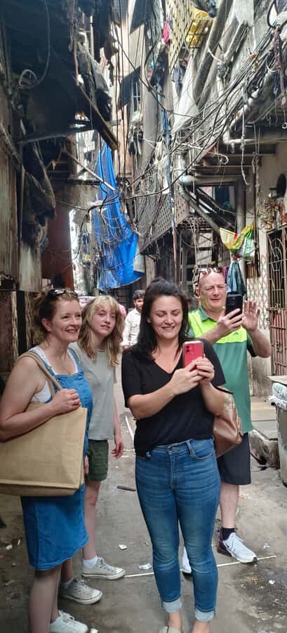 Mumbai: Dharavi - Asia's larget Slum Tour with a Local Guide - Exploring Dharavi: What to Expect from the Tour