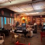 Mumbai: Private Bollywood Studio Tour & Indian Cooking Class - Visiting a Local Market in Mumbai