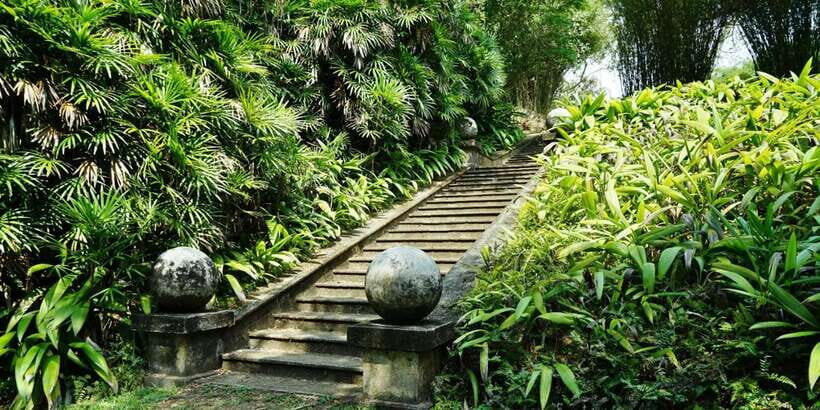 Negombo/Colombo: Bawa's Estate & Brief Garden Private Tour - The Experience: A Detailed Breakdown