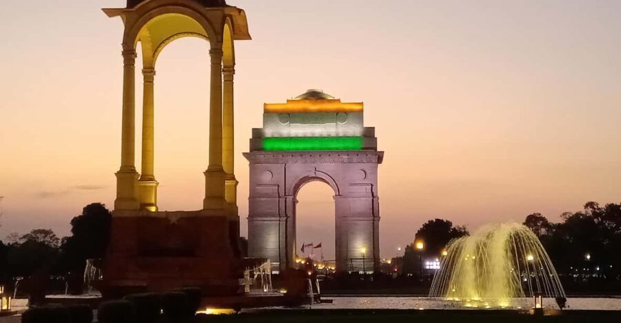 New Delhi: Night Tour by Tuk-Tuk with a Cup of Local Tea - A Detailed Look at the Experience