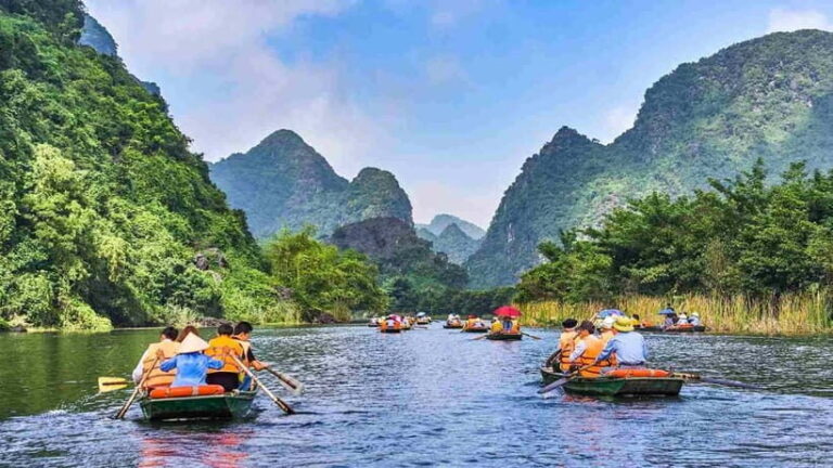 Ninh Binh Half Day Guide Tour : Trang An Boat Ride, Mua Cave - The Practicalities: Logistics, Price, and Tips