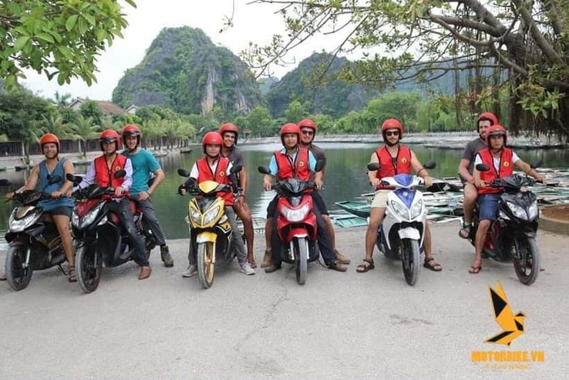Ninh Binh Sunset Motorbike: Mua Cave, Coi Khe & Hoa Lu Town - Visiting Coi Khe Village: Step Back in Time