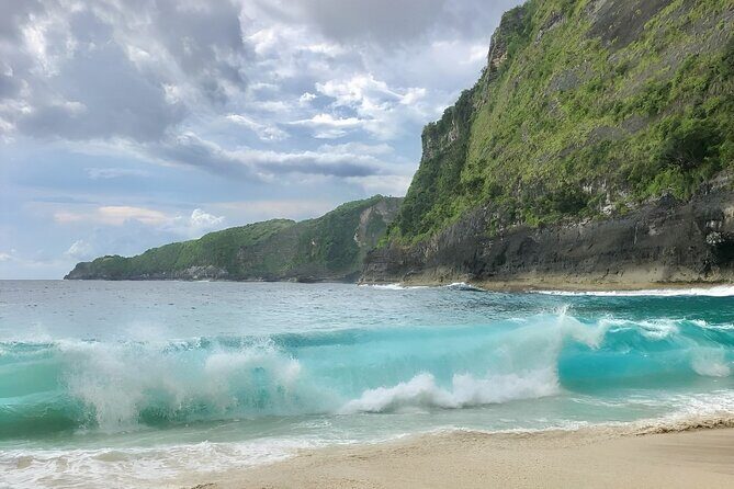 Nusa Penida Day Tour Kelingking Broken and Angels Bay - Authentic Guest Experiences