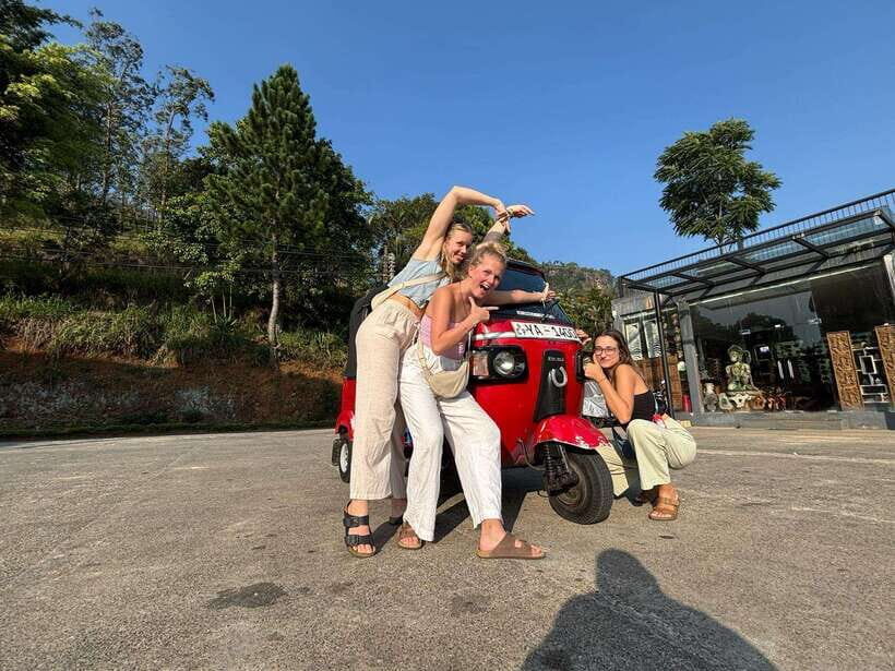 Nuwara Eliya: Private Sightseeing Tuk-Tuk Tour - What Makes This Tour Stand Out?