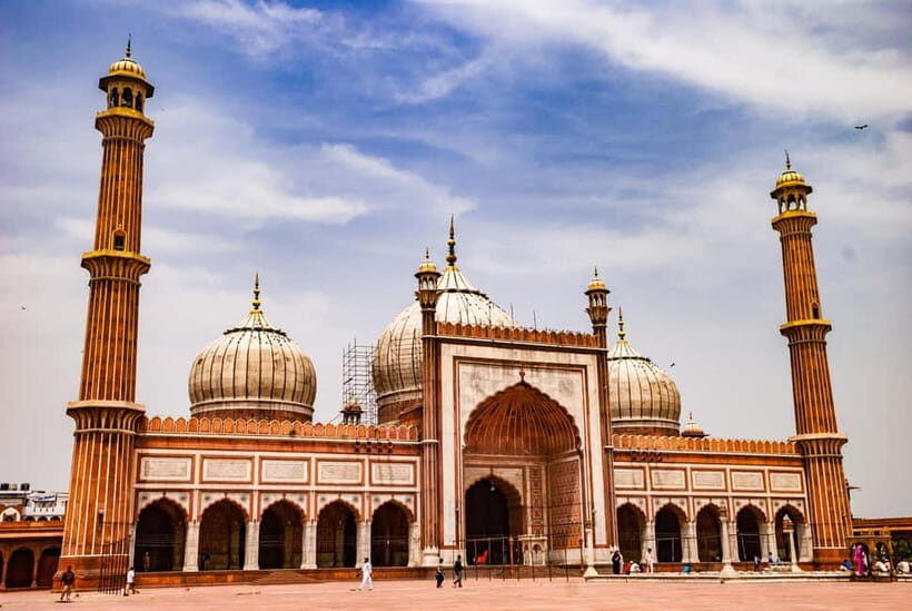 Old and New Delhi Private Full or Half Day Tour Upto 8 Hours - What Sets This Tour Apart?