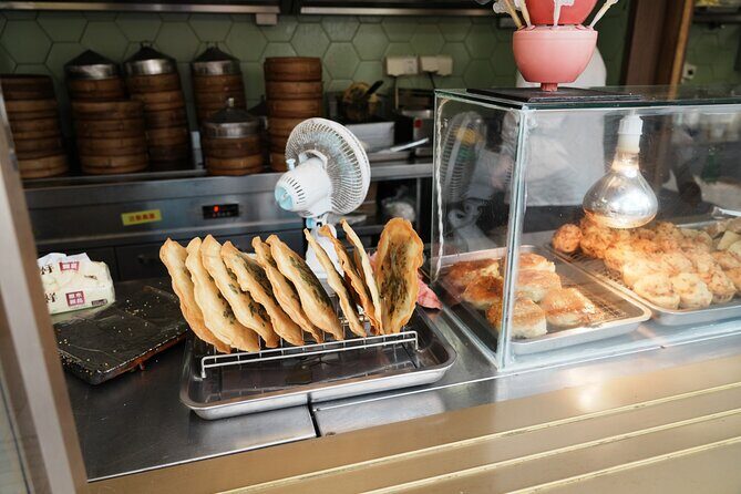 Old Shanghai Footprints Yu Garden Walking Tour - The Itinerary in Detail