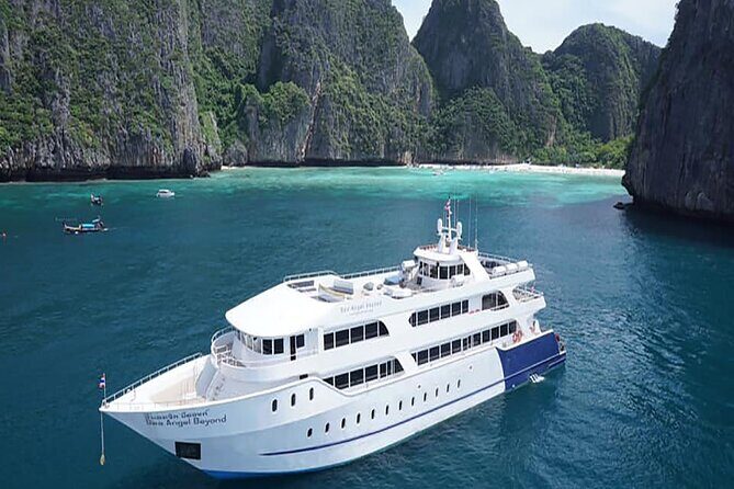 One Way Phi Phi Island Cruise with Sea View Seats to/from Phuket - What to Expect from the Ferry Transfer