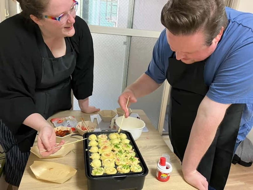 Osaka : Cooking Class Okonomiyaki & Takoyaki course in Nanba - What Makes This Cooking Class in Osaka Special?