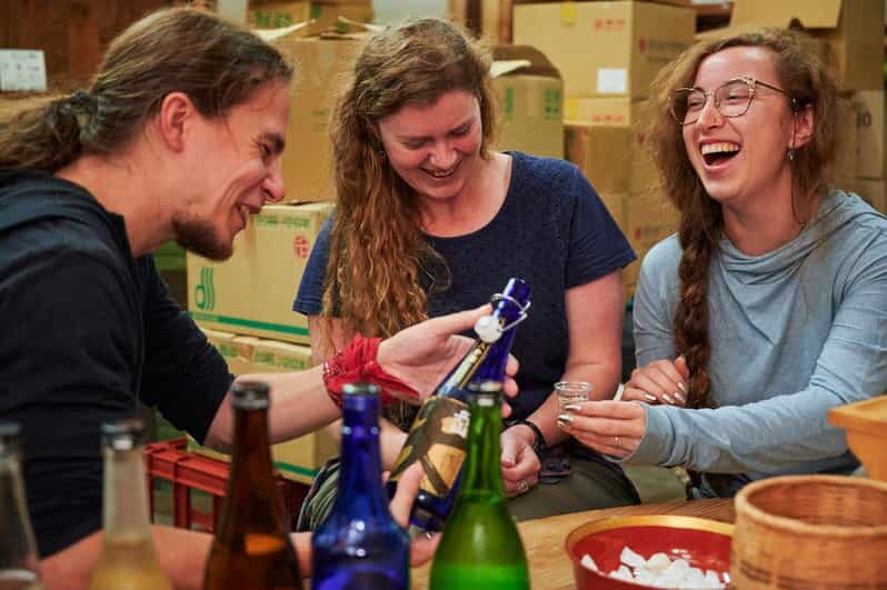 Osaka: Food & Bar Hopping Tour - Detailed Breakdown of the Itinerary