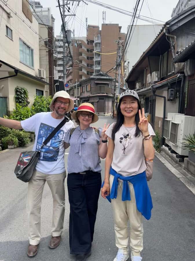 Osaka Gluten-Free and Sightseeing Private Walking Tour - Transportation and Group Details