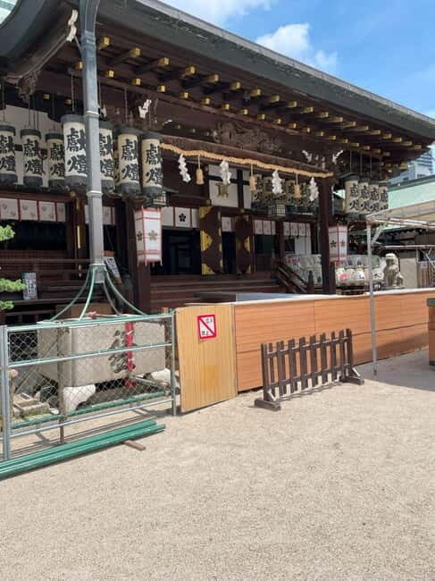 Osaka: Guided Tour in Museum, Shopping Street & Shrine - How the Tour Works