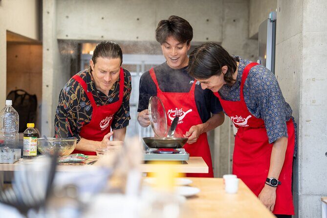 Osaka Home Feast Cooking and Sake Experience - The Itinerary in Detail