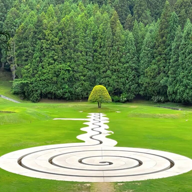 Osaka: Naras Hidden-gem Temples, Art Forest Day Tour - Deep Dive into Key Stops