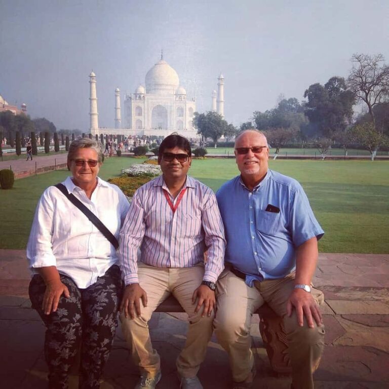 Overnight Taj Mahal/Agra Tour From Mumbai with Return Flight - Why Choose This Tour?