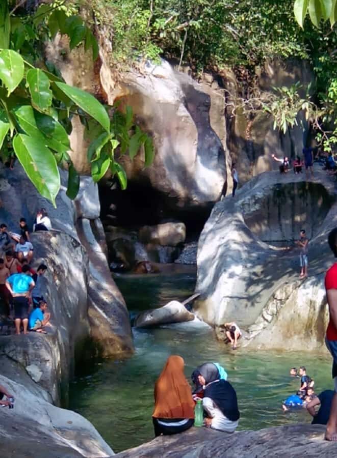 Padang: 4-Day Hidden Waterfalls & Wilderness Tour - Authenticity and Local Experience