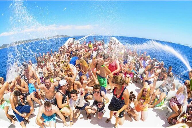 Party boat in the Ocean at punta cana - Why This Tour Offers Good Value