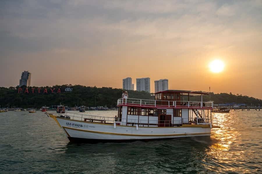 Pattaya Sunset Boat Party & Cruise with Overnight Stay - The Itinerary Breakdown