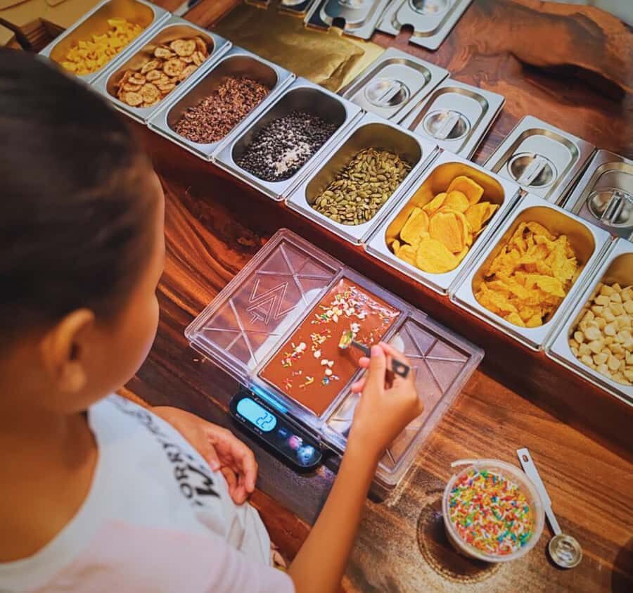 Phnom Penh: Chocolate Workshop - Make & Decorate Your Bar - What to Expect During the Tour