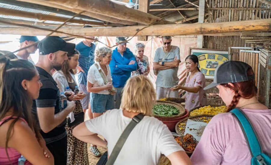 Phnom Penh: Silk Island Sunset by Tuk Tuk with food & drinks - Highlighting the Experience: Why Travelers Love It