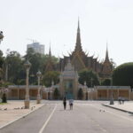 Phnom Penh Tour with English Tuk Tuk Driver - Why This Tour Works for Different Types of Travelers