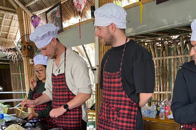 Pho Making with Market and Basket Boat Tour - Why This Tour Stands Out