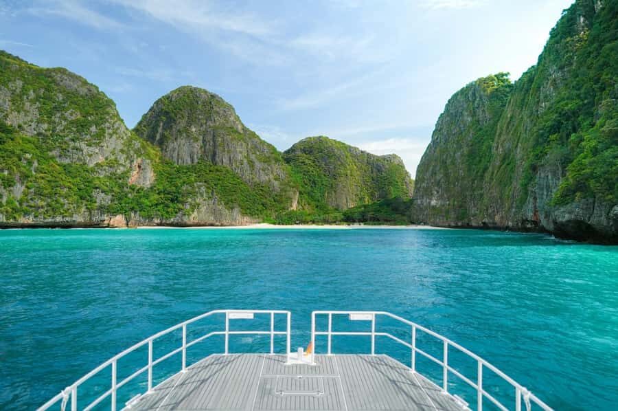 Phuket: 5 Islands Premium Speed Catamaran with Sunset - Lunch and the Heart of the Archipelago: Phi Phi Island