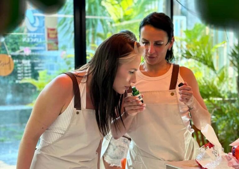 Phuket: Aroma Diffuser Making Workshop with Natural Scents - An In-Depth Look at the Phuket Aroma Diffuser Workshop