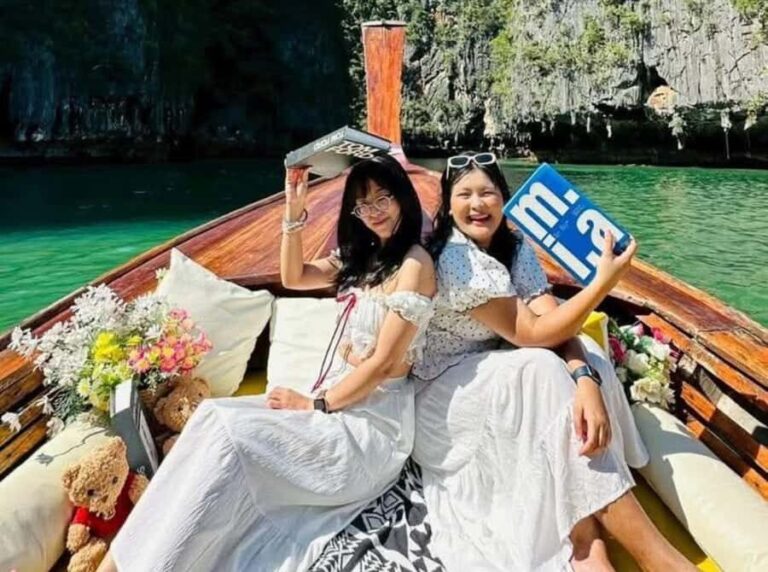 Phuket: Phang Nga Bay Signature Private Longtail Boat Tour - The Experience of the Guides and Group Size