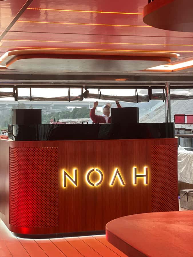 Phuket: Phi Phi Island Tour & Luxury Catamaran Party - Why This Tour Works for Travelers