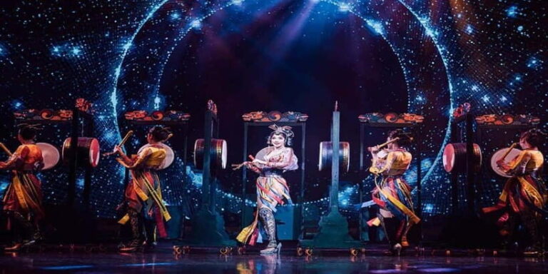 Phuket: Simon Cabaret Show Admission Ticket - The Show Format and Highlights